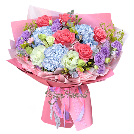 Bouquet d’hortensias, de roses et de lisianthus